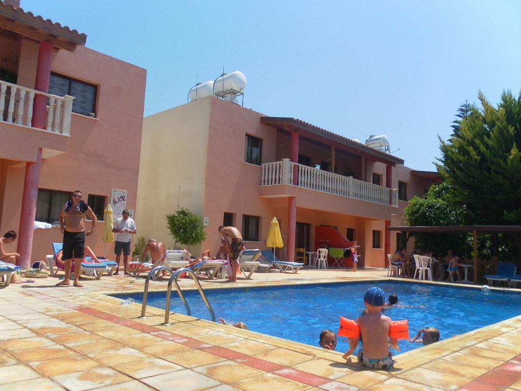 Anastasia Holiday Apartments Klorakas Exterior photo